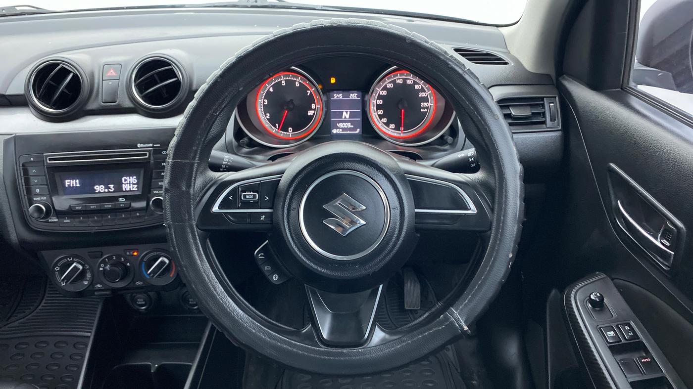 2018 Maruti Swift VXI AMT, Petrol, Automatic, 49,175 km, Steering Wheel Close Up