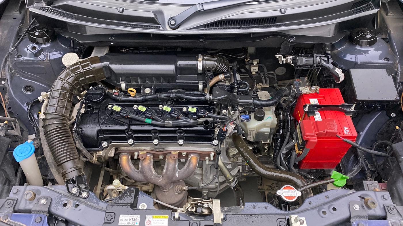 2018 Maruti Swift VXI AMT, Petrol, Automatic, 49,175 km, Open Bonet