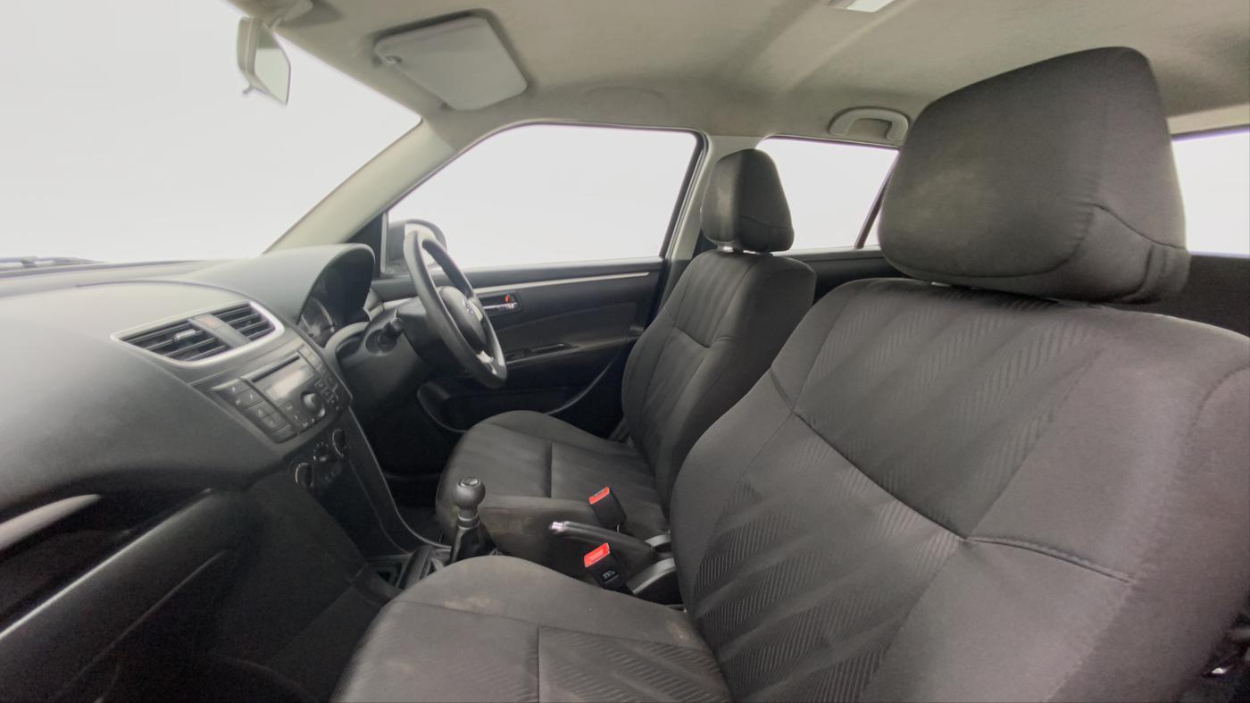 2013 Maruti Swift VXI D, Petrol, Manual, 61,924 km, Right Side Front Door Cabin