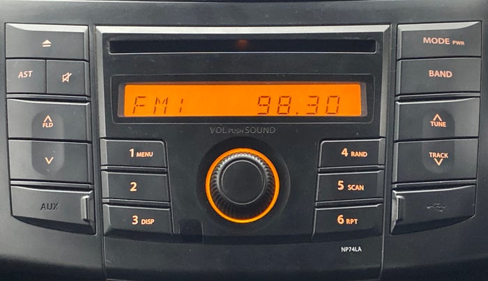 2013 Maruti Swift VXI D, Petrol, Manual, 61,924 km, Infotainment System
