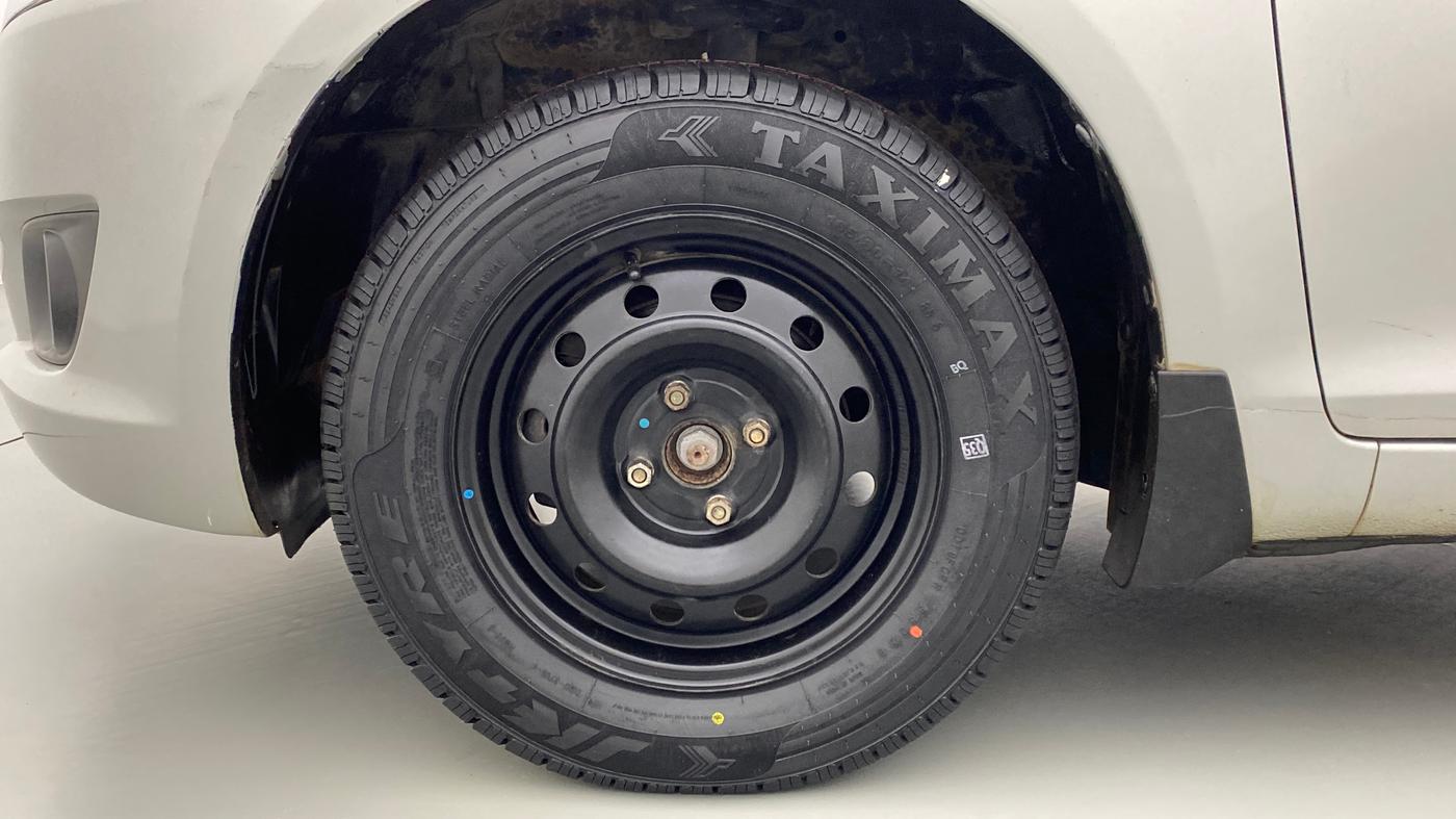 2013 Maruti Swift VXI D, Petrol, Manual, 61,924 km, Left Front Wheel