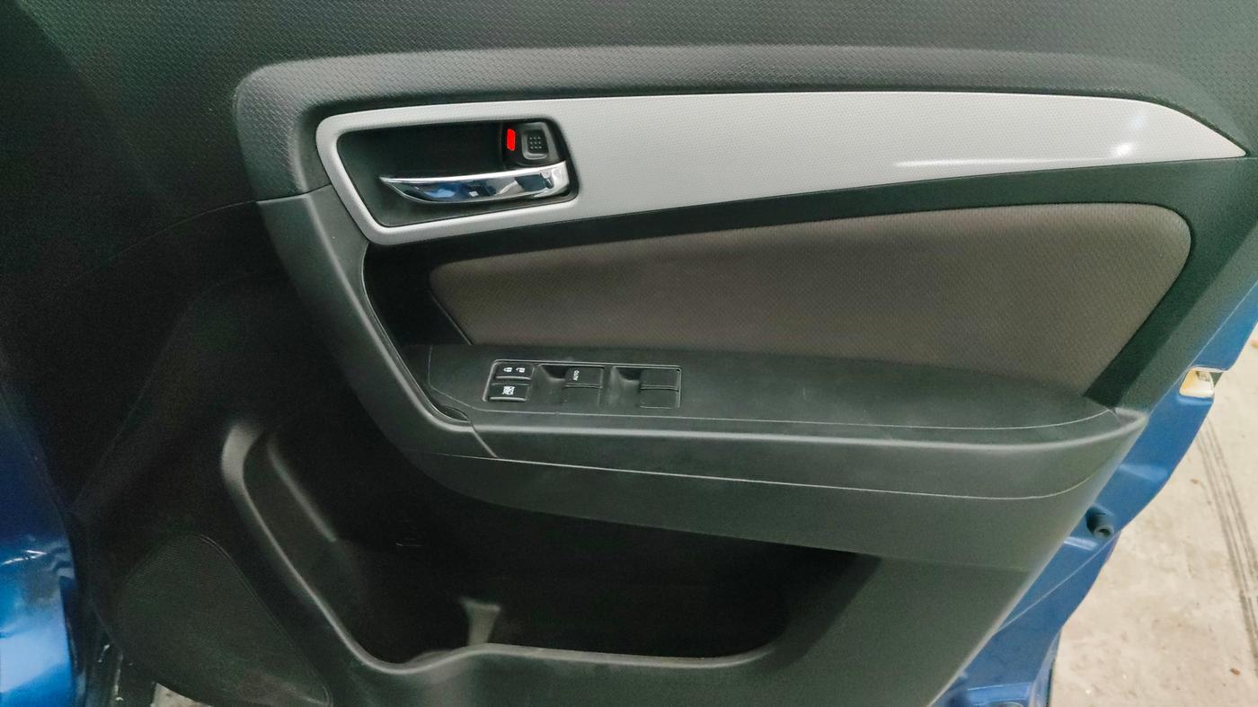 2021 Toyota URBAN CRUISER PREMIUM GRADE AT, Petrol, Automatic, 40,203 km, Driver Side Door Panels Control