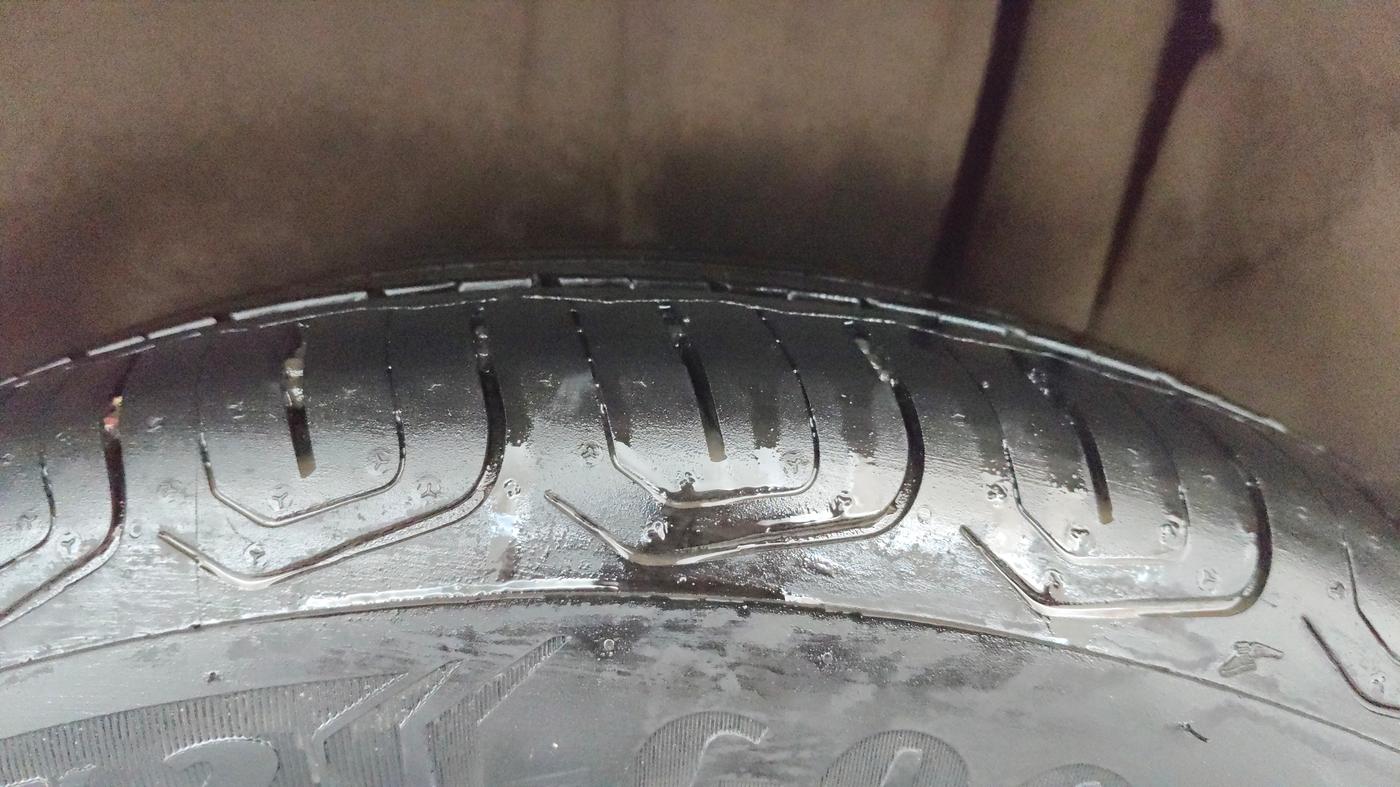 2021 Toyota URBAN CRUISER PREMIUM GRADE AT, Petrol, Automatic, 40,203 km, Left Rear Tyre Tread