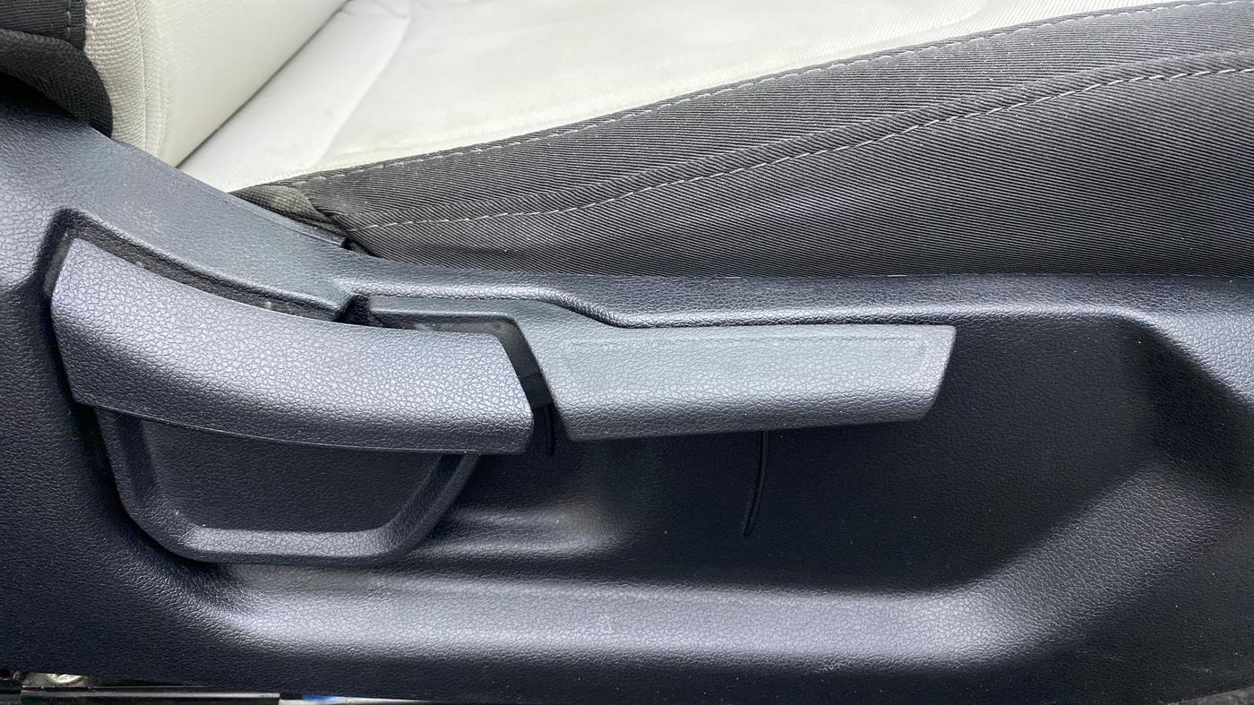 2020 Hyundai Creta SX PETROL MT, Petrol, Manual, 6,317 km, Driver Side Adjustment Panel