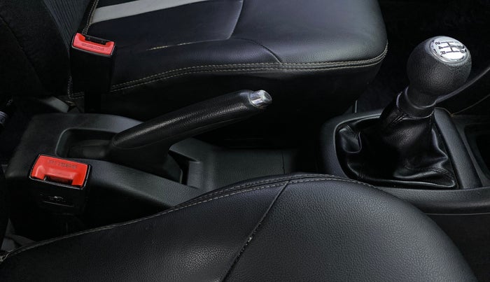 2014 Maruti Swift VDI ABS, Diesel, Manual, 75,549 km, Gear Lever