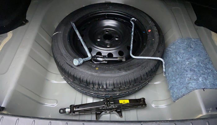 2014 Toyota Etios V, Petrol, Manual, 13,919 km, Spare Tyre