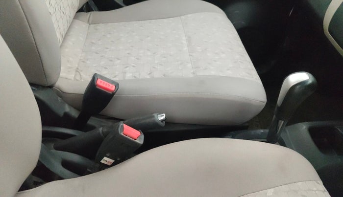 2016 Maruti Wagon R 1.0 VXI (O) AMT, Petrol, Automatic, 1,11,583 km, Gear Lever