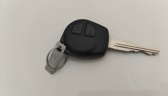 2016 Maruti Wagon R 1.0 VXI (O) AMT, Petrol, Automatic, 1,11,583 km, Key Close Up