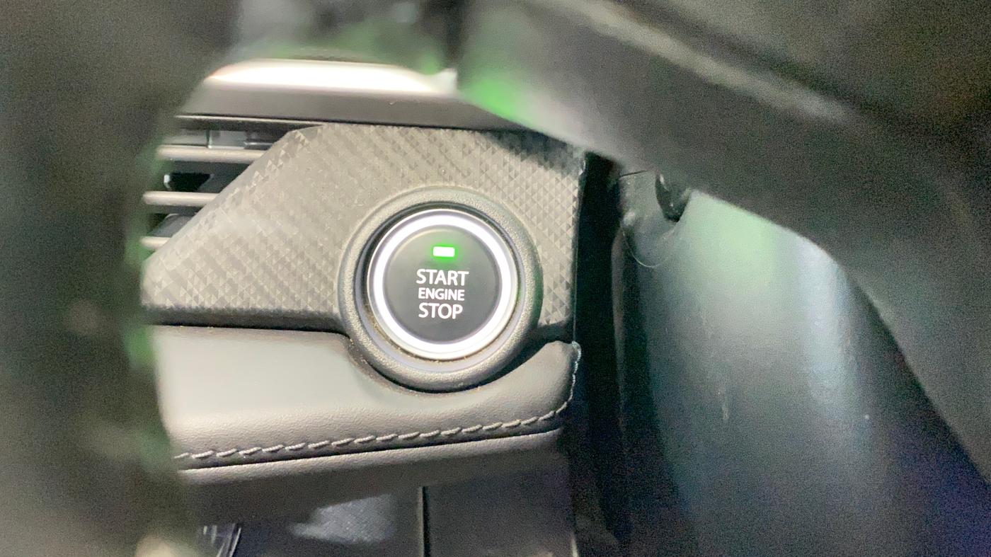 2024 Tata NEXON FEARLESS + SUNROOF DUAL TONE 1.2 PETROL, Petrol, Manual, 4,075 km, Keyless Start/ Stop Button