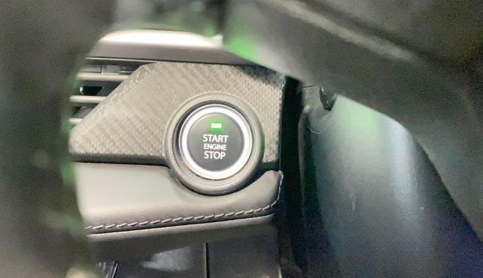 2024 Tata NEXON FEARLESS + SUNROOF DUAL TONE 1.2 PETROL, Petrol, Manual, 4,075 km, Keyless Start/ Stop Button