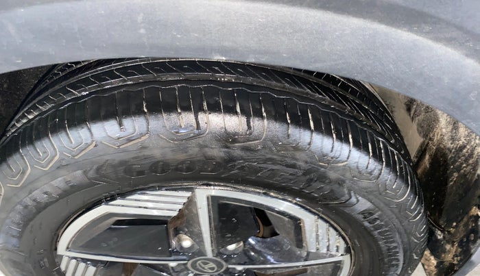 2024 Tata NEXON FEARLESS + SUNROOF DUAL TONE 1.2 PETROL, Petrol, Manual, 4,075 km, Left Front Tyre Tread