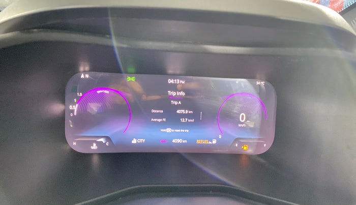 2024 Tata NEXON FEARLESS + SUNROOF DUAL TONE 1.2 PETROL, Petrol, Manual, 4,075 km, Odometer Image