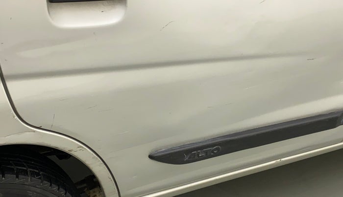 2014 Maruti Alto K10 VXI, Petrol, Manual, 37,866 km, Right rear door - Minor scratches