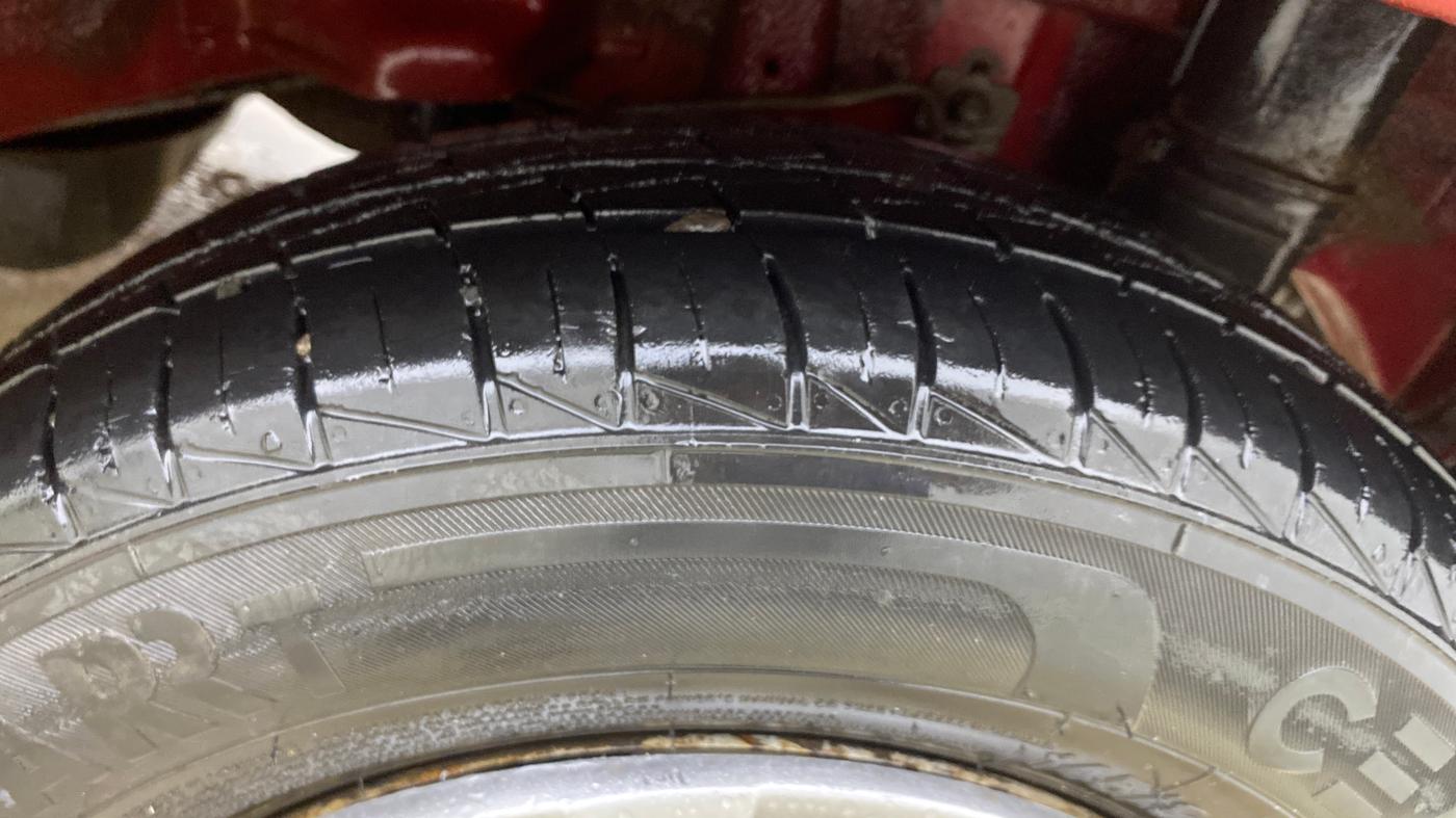 2014 Hyundai Eon ERA +, Petrol, Manual, 72,766 km, Left Rear Tyre Tread