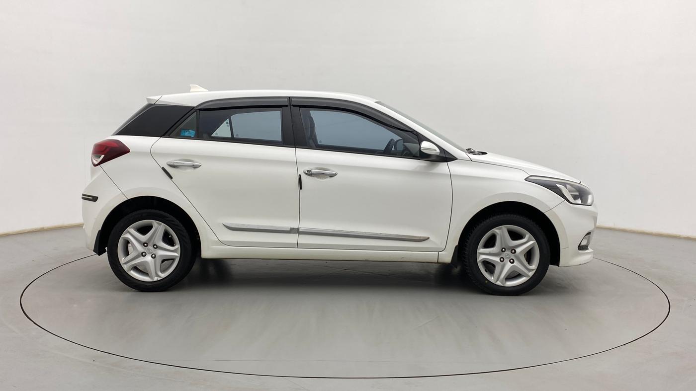 2017 Hyundai Elite i20 ASTA 1.4 CRDI DUAL TONE, Diesel, Manual, 79,255 km, Right Side View