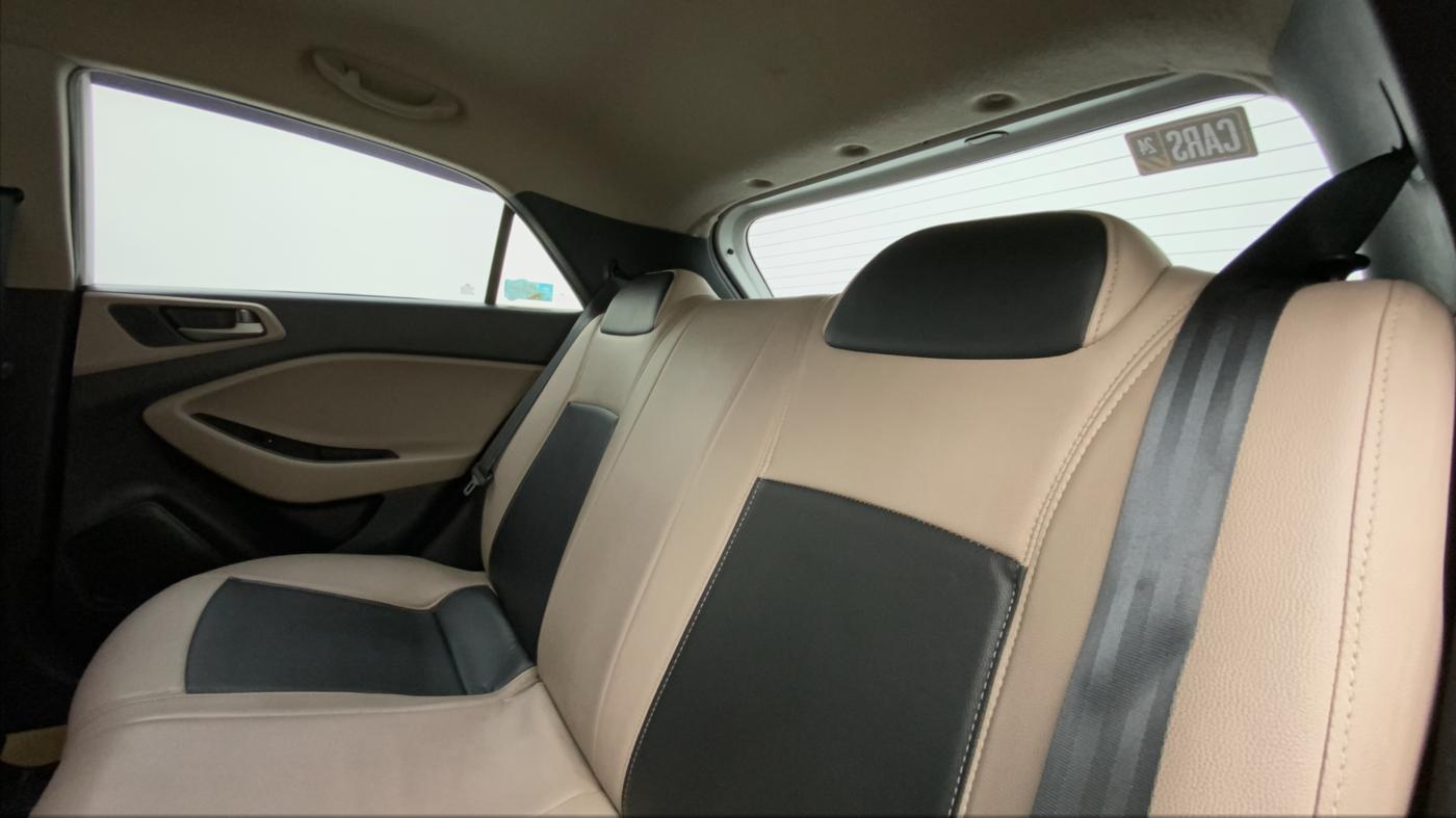 2017 Hyundai Elite i20 ASTA 1.4 CRDI DUAL TONE, Diesel, Manual, 79,255 km, Right Side Rear Door Cabin