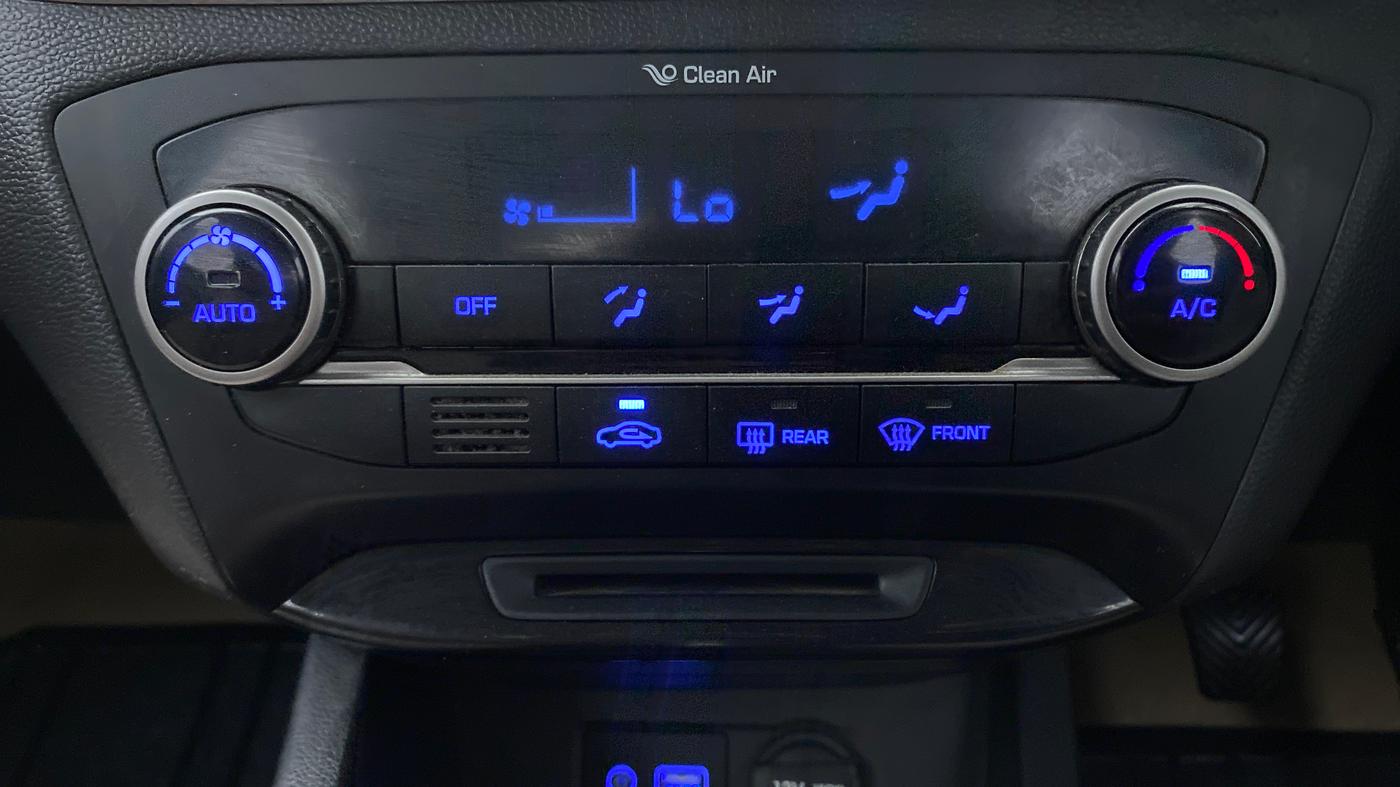 2017 Hyundai Elite i20 ASTA 1.4 CRDI DUAL TONE, Diesel, Manual, 79,255 km, Automatic Climate Control