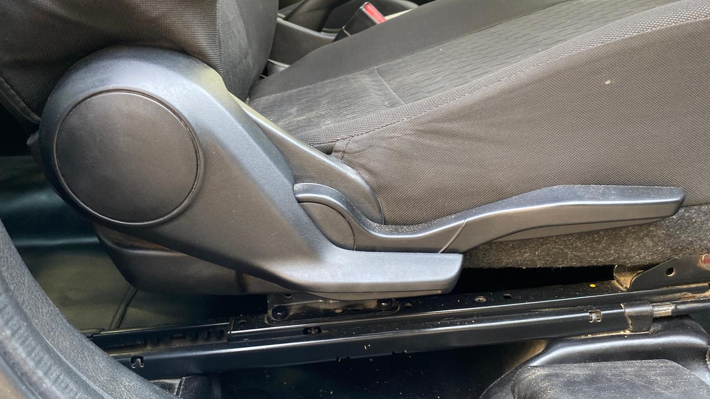 2018 Maruti Baleno ALPHA PETROL 1.2, CNG, Manual, 82,610 km, Driver Side Adjustment Panel