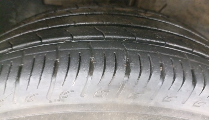 2021 Hyundai VENUE SX 1.5 CRDI, Diesel, Manual, 48,625 km, Left Front Tyre Tread