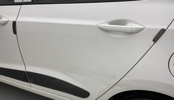 2016 Hyundai Grand i10 MAGNA 1.2 KAPPA VTVT, Petrol, Manual, 71,337 km, Rear left door - Minor scratches