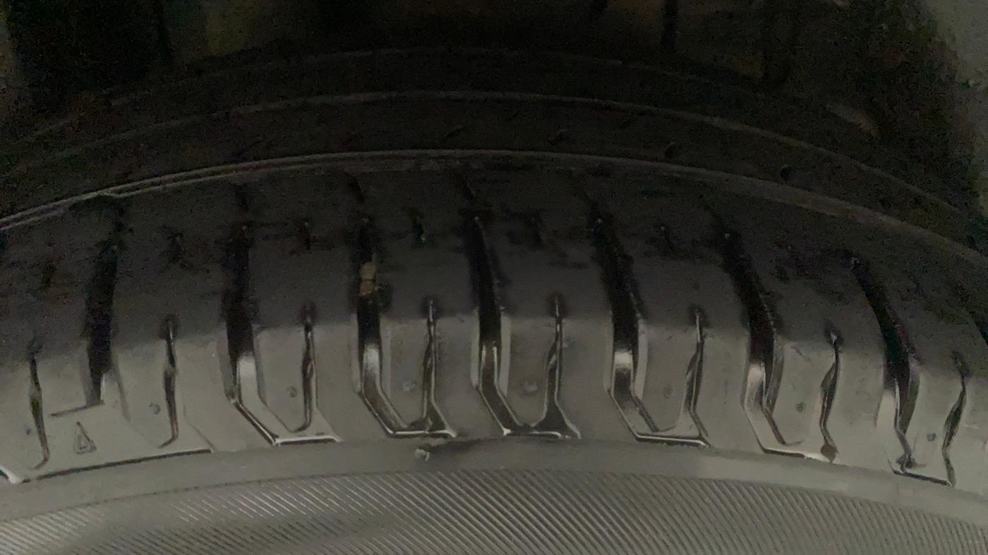 2019 Maruti Dzire ZXI PLUS AMT, Petrol, Automatic, 43,380 km, Right Rear Tyre Tread