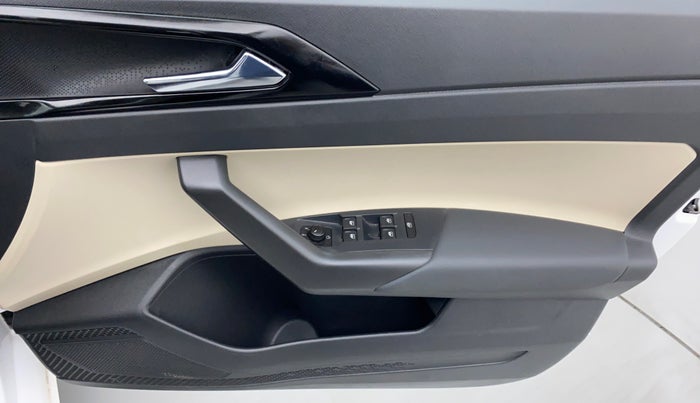 2022 Skoda SLAVIA STYLE 1.5 TSI DSG, Petrol, Automatic, 4,986 km, Driver Side Door Panels Control