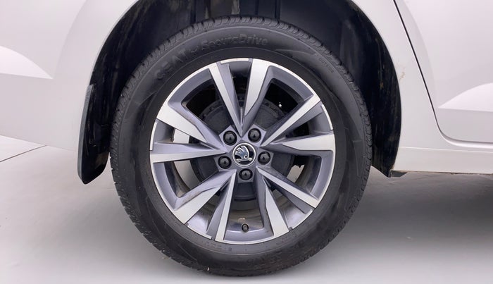 2022 Skoda SLAVIA STYLE 1.5 TSI DSG, Petrol, Automatic, 4,986 km, Right Rear Wheel