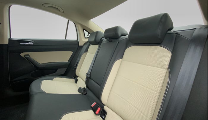 2022 Skoda SLAVIA STYLE 1.5 TSI DSG, Petrol, Automatic, 4,986 km, Right Side Rear Door Cabin