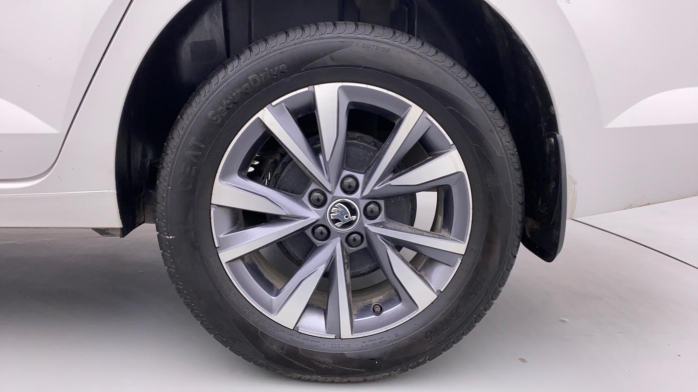 2022 Skoda SLAVIA STYLE 1.5 TSI DSG, Petrol, Automatic, 4,986 km, Left Rear Wheel