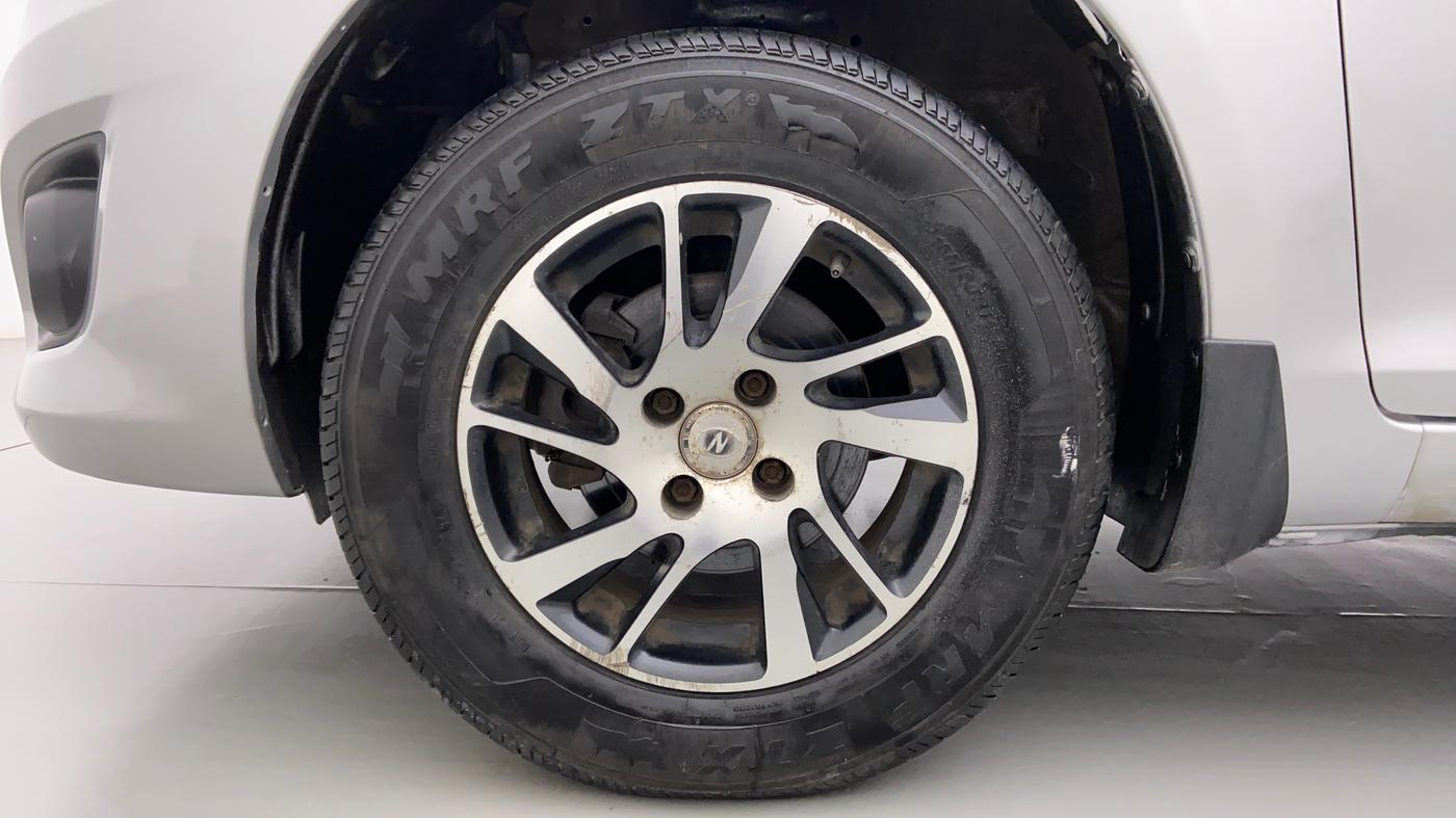 2012 Maruti Swift Dzire VXI, Petrol, Manual, 87,736 km, Left Front Wheel