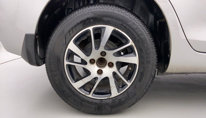 2012 Maruti Swift Dzire VXI, Petrol, Manual, 87,736 km, Right Rear Wheel