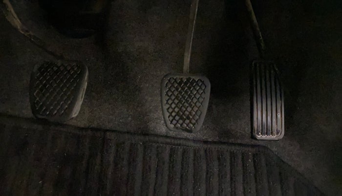 2015 Honda Brio S MT, Petrol, Manual, 20,156 km, Pedals