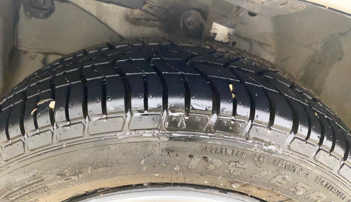 2015 Honda Brio S MT, Petrol, Manual, 20,156 km, Left Front Tyre Tread