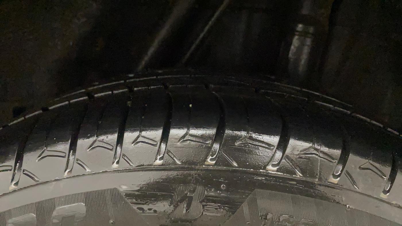 2021 Honda City 1.5L I-VTEC V CVT 5TH GEN, Petrol, Automatic, 1,20,704 km, Left Rear Tyre Tread