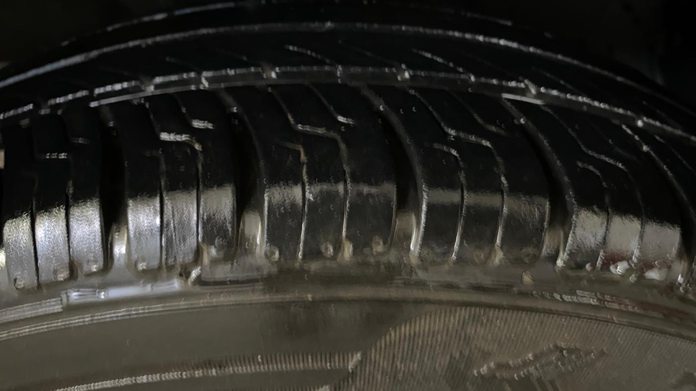 2015 Nissan Micra XL CVT, Petrol, Automatic, 1,07,726 km, Right Front Tyre Tread