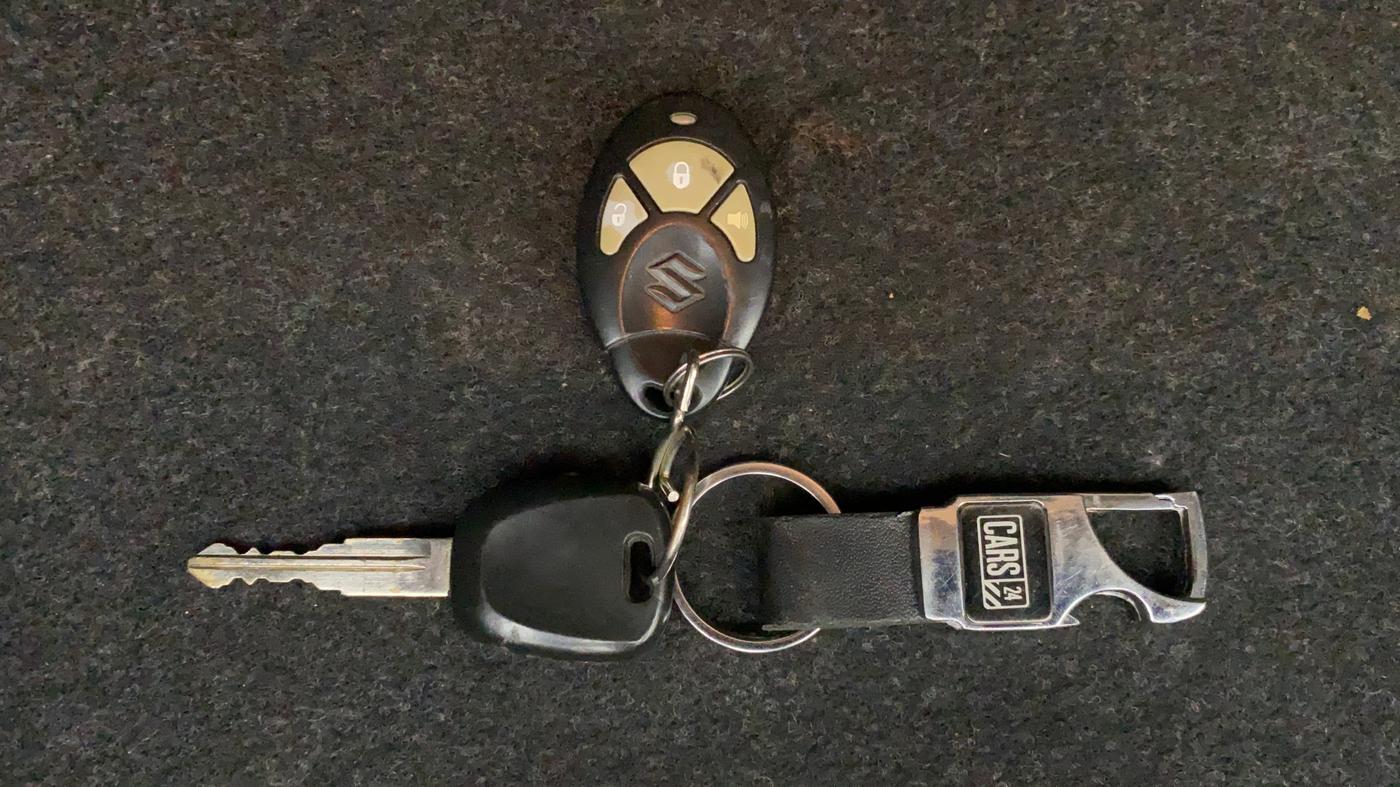 2012 Maruti Swift Dzire LXI, Petrol, Manual, 60,278 km, Key Close Up
