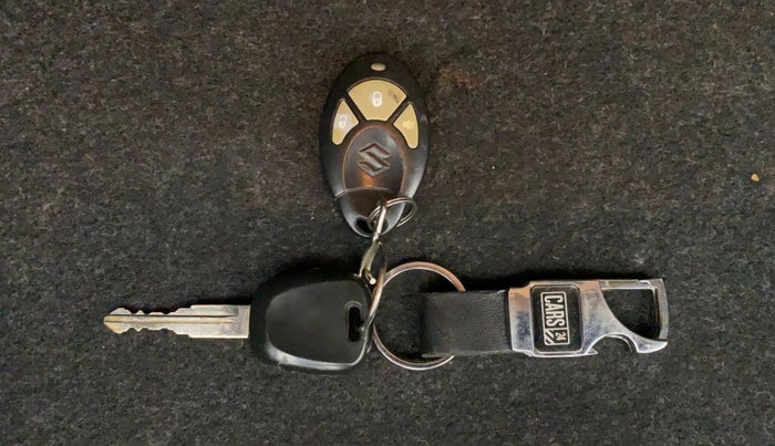2012 Maruti Swift Dzire LXI, Petrol, Manual, 60,278 km, Key Close Up