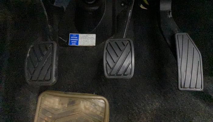 2018 Maruti IGNIS DELTA 1.2, Petrol, Manual, 19,876 km, Pedals
