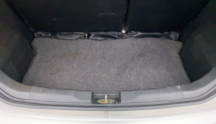 2018 Maruti IGNIS DELTA 1.2, Petrol, Manual, 19,876 km, Boot Inside