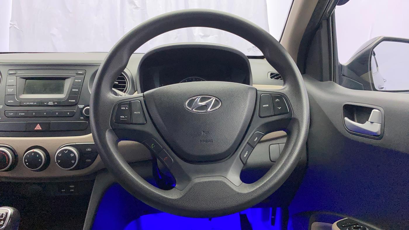 2016 Hyundai Grand i10 SPORTZ 1.2 KAPPA VTVT, Petrol, Manual, 42,777 km, Steering Wheel Close Up