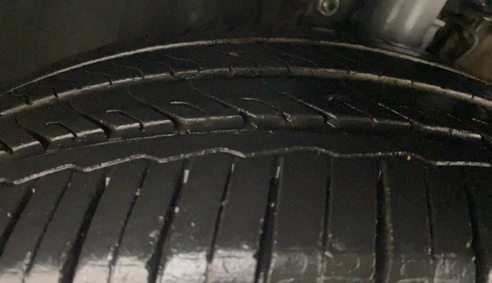 2016 Volkswagen Polo GT TSI AT, Petrol, Automatic, 1,07,545 km, Left Front Tyre Tread