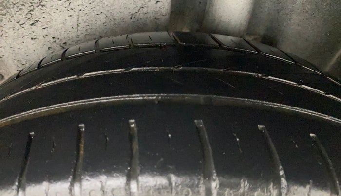 2016 Volkswagen Polo GT TSI AT, Petrol, Automatic, 1,07,545 km, Left Rear Tyre Tread