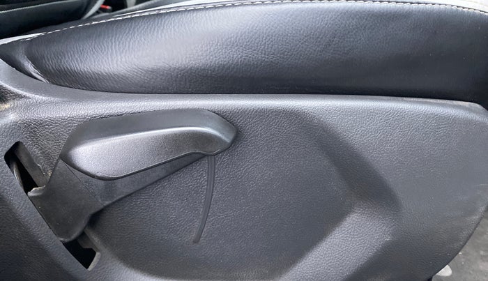 2019 Ford New Figo 1.2 TITANIUM, Petrol, Manual, 19,452 km, Driver Side Adjustment Panel