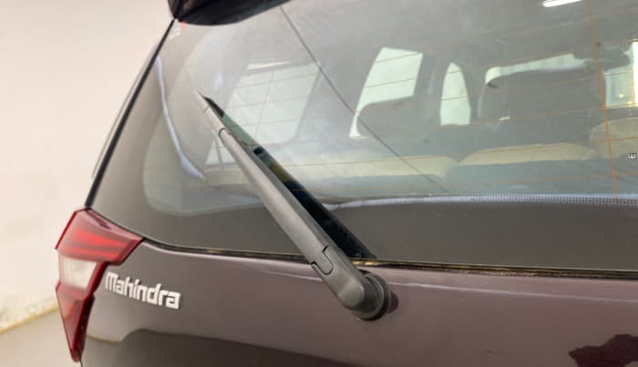 2018 Mahindra XUV500 W11 AT, Diesel, Automatic, 29,981 km, Rear Wiper