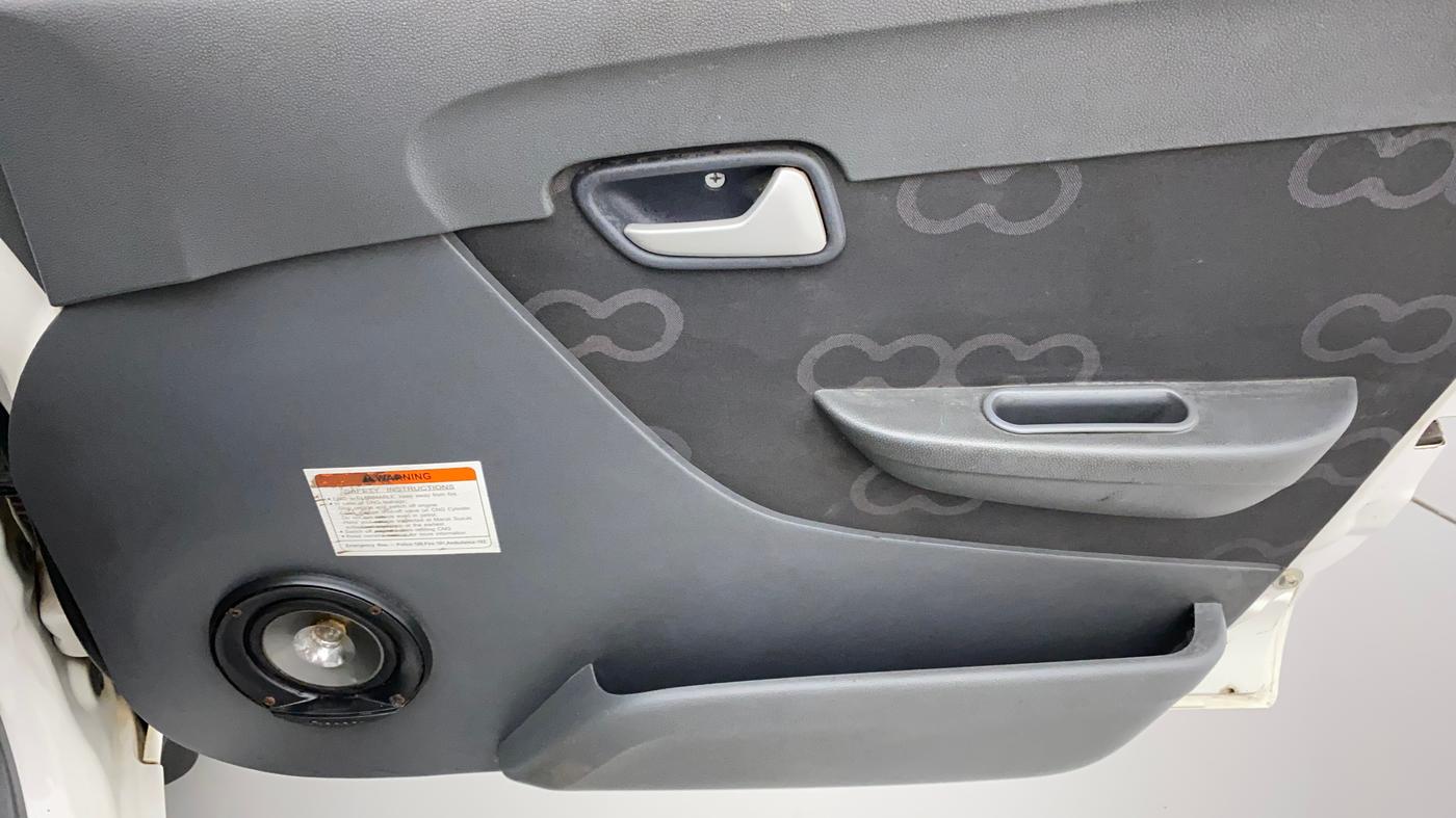 2013 Maruti Alto 800 LXI CNG, CNG, Manual, 77,023 km, Driver Side Door Panels Control
