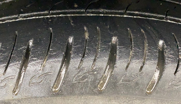 2022 Hyundai VENUE SX 1.0 TURBO IMT, Petrol, Manual, 33,867 km, Right Front Tyre Tread