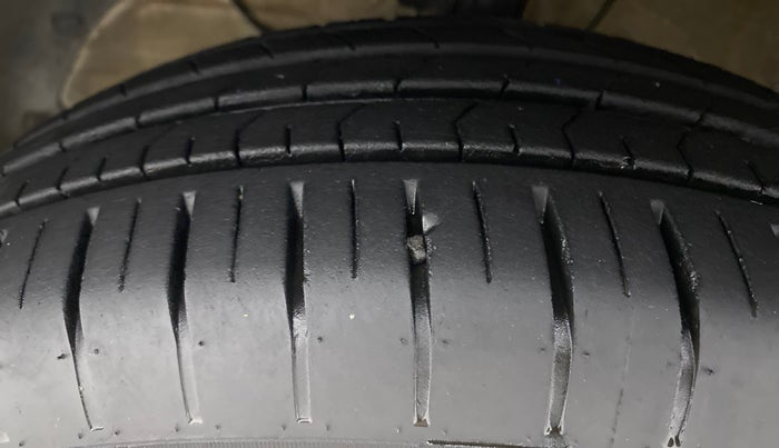 2021 Maruti Swift ZXI PLUS AMT, Petrol, Automatic, 10,821 km, Left Front Tyre Tread