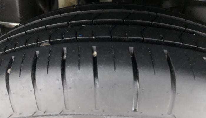 2021 Maruti Swift ZXI PLUS AMT, Petrol, Automatic, 10,821 km, Right Rear Tyre Tread