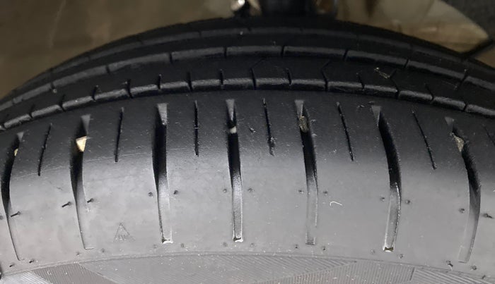 2021 Maruti Swift ZXI PLUS AMT, Petrol, Automatic, 10,821 km, Right Front Tyre Tread