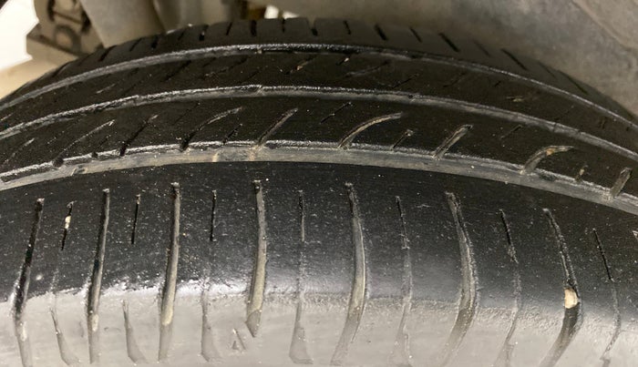 2012 Maruti Wagon R 1.0 VXI, Petrol, Manual, 72,371 km, Right Rear Tyre Tread